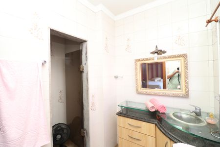 Apartamento para alugar com 350m², 4 quartos e 4 vagasBanheiro da Suíte 1