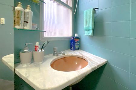 Apartamento à venda com 65m², 2 quartos e 1 vaga Apartamento à venda com 65m², 2 quartos e 1 vagaBanheiro Social