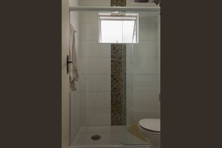 Casa à venda com 189m², 3 quartos e 2 vagas Casa à venda com 189m², 3 quartos e 2 vagasBanheiro Social