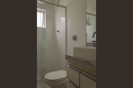 Casa à venda com 189m², 3 quartos e 2 vagas Casa à venda com 189m², 3 quartos e 2 vagasBanheiro da Suíte 2