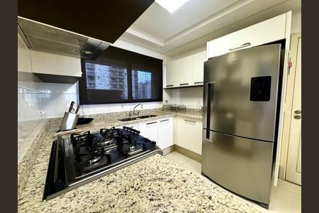 Apartamento à venda com 190m², 3 quartos e 4 vagas