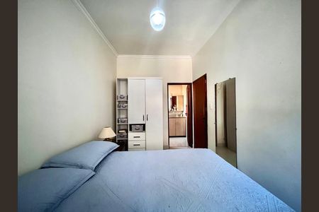 Casa à venda com 170m², 4 quartos e 2 vagas Casa à venda com 170m², 4 quartos e 2 vagasSuíte