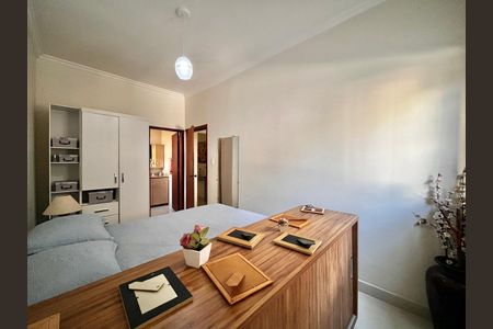 Casa à venda com 170m², 4 quartos e 2 vagas Casa à venda com 170m², 4 quartos e 2 vagasSuíte
