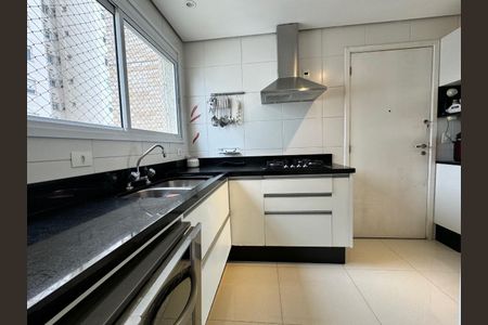Apartamento à venda com 162m², 3 quartos e 3 vagas