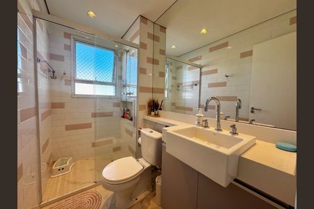 Apartamento à venda com 223m², 4 quartos e 4 vagas