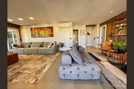 Apartamento à venda com 4 quartos, 223m² em Vila Romana, São Paulo