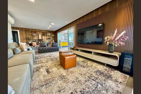 Apartamento à venda com 4 quartos, 223m² em Vila Romana, São Paulo