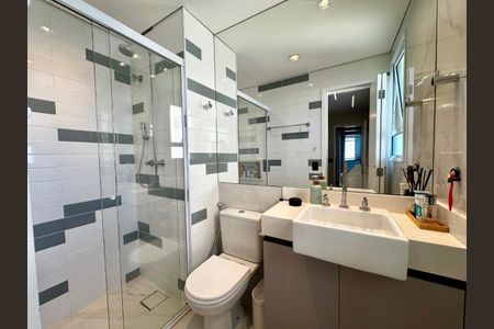 Apartamento à venda com 223m², 4 quartos e 4 vagas