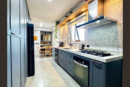 Apartamento à venda com 223m², 4 quartos e 4 vagas