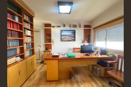 Apartamento à venda com 172m², 4 quartos e 3 vagas