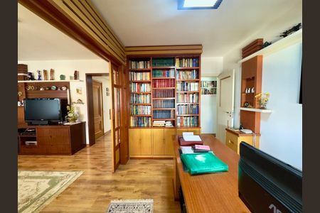 Apartamento à venda com 172m², 4 quartos e 3 vagas