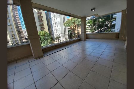 Apartamento à venda com 304m², 4 quartos e 4 vagas