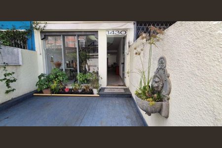 Casa à venda com 172m², 2 quartos e 1 vaga