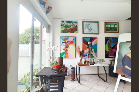Casa à venda com 172m², 2 quartos e 1 vaga