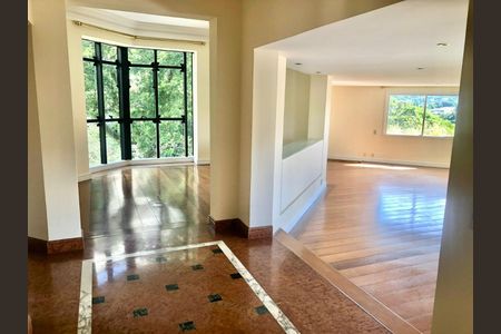 Apartamento à venda com 4 quartos, 347m² em Santa Cecilia, São Paulo