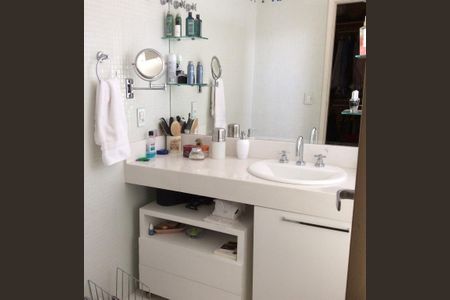 Apartamento à venda com 172m², 4 quartos e 3 vagas