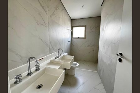 Apartamento à venda com 162m², 4 quartos e 2 vagas