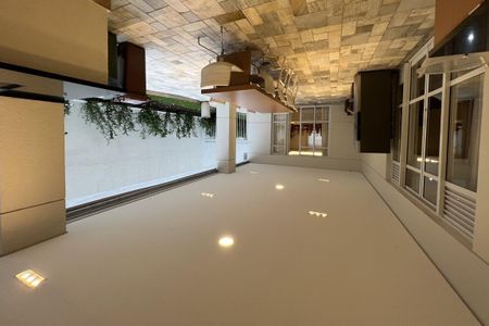 Apartamento à venda com 220m², 3 quartos e 2 vagas