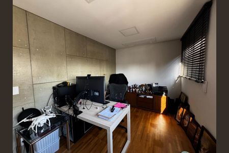 Apartamento à venda com 172m², 3 quartos e 3 vagas