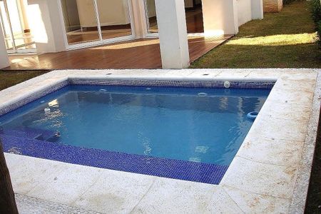 Casa de condomínio à venda com 853m², 4 quartos e 6 vagas