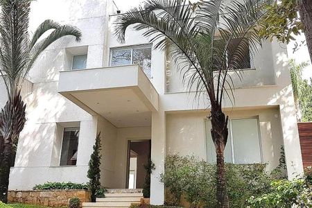 Casa de condomínio à venda com 853m², 4 quartos e 6 vagas