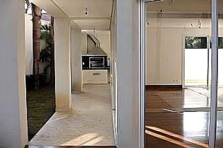 Casa de condomínio à venda com 853m², 4 quartos e 6 vagas