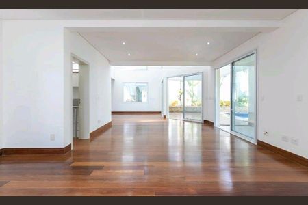 Casa de Condomínio à venda com 4 quartos, 853m² em Jardim Petropolis, São Paulo