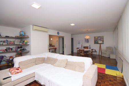Apartamento à venda com 157m², 3 quartos e 1 vaga