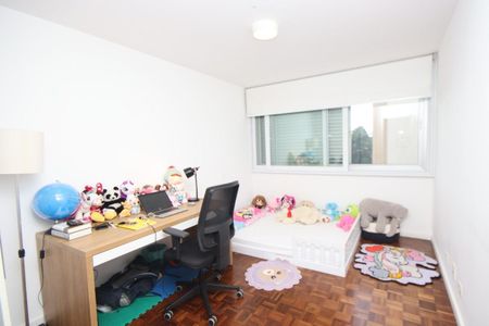 Apartamento à venda com 157m², 3 quartos e 1 vaga