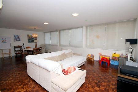 Apartamento à venda com 157m², 3 quartos e 1 vaga