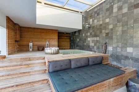 Apartamento à venda com 565m², 4 quartos e NaN vagas