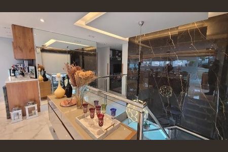 Apartamento à venda com 5 quartos, 330m² em Vila Romana, São Paulo