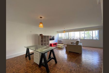 Apartamento à venda com 3 quartos, 207m² em Jardim Paulista, São Paulo