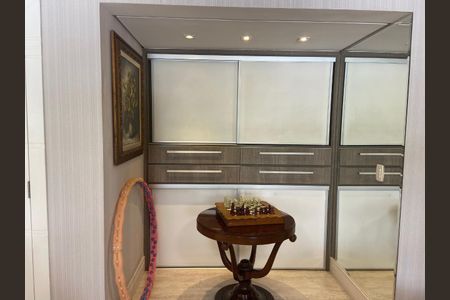 Apartamento à venda com 3 quartos, 169m² em Água Branca, São Paulo