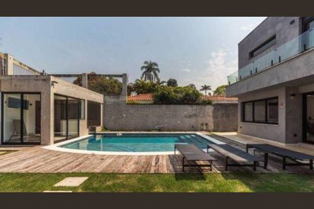 Casa à venda com 496m², 4 quartos e 4 vagas