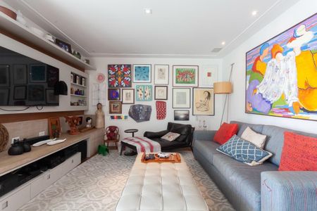 Apartamento à venda com 3 quartos, 270m² em Cerqueira César, São Paulo