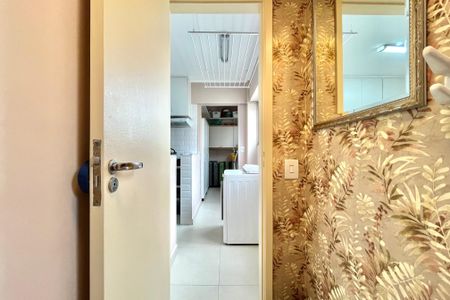 Apartamento à venda com 78m², 2 quartos e 1 vaga Apartamento à venda com 78m², 2 quartos e 1 vagaBanheiro de serviço