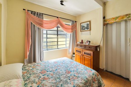 Casa à venda com 303m², 2 quartos e 1 vaga Casa à venda com 303m², 2 quartos e 1 vagaSuíte