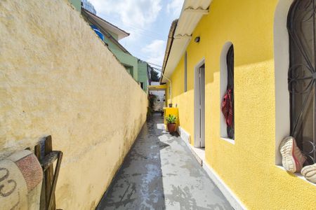 Casa à venda com 303m², 2 quartos e 1 vaga Casa à venda com 303m², 2 quartos e 1 vagaQuintal