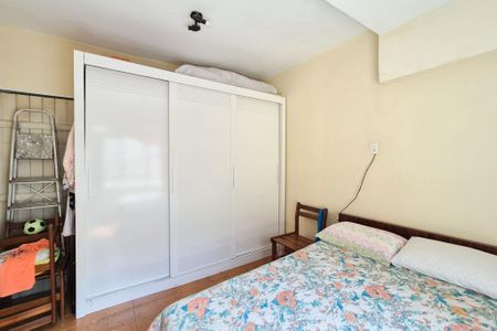 Casa à venda com 303m², 2 quartos e 1 vaga Casa à venda com 303m², 2 quartos e 1 vagaSuíte