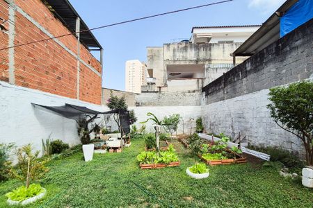 Casa à venda com 303m², 2 quartos e 1 vaga Casa à venda com 303m², 2 quartos e 1 vagaQuintal
