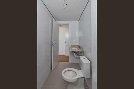 Apartamento à venda com 65m², 2 quartos e 1 vaga Apartamento à venda com 65m², 2 quartos e 1 vagaBanheiro da Suíte