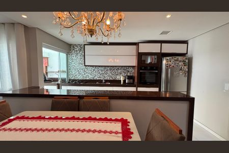 Apartamento à venda com 70m², 2 quartos e 1 vaga Apartamento à venda com 70m², 2 quartos e 1 vagaCozinha