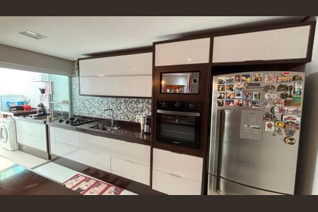 Apartamento à venda com 70m², 2 quartos e 1 vaga Apartamento à venda com 70m², 2 quartos e 1 vagaCozinha