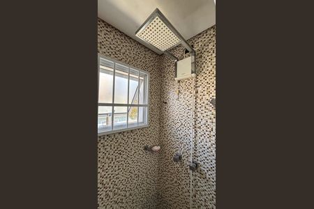 Apartamento à venda com 70m², 2 quartos e 1 vaga Apartamento à venda com 70m², 2 quartos e 1 vagaBanheiro da Suíte