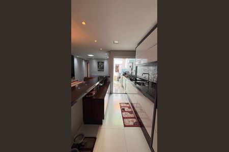 Apartamento à venda com 70m², 2 quartos e 1 vaga Apartamento à venda com 70m², 2 quartos e 1 vagaCozinha