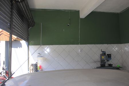 Casa à venda com 180m², 4 quartos e 4 vagasÁrea comum - Salão