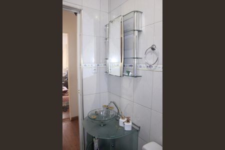 Casa à venda com 180m², 4 quartos e 4 vagasBanheiro social