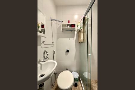 Apartamento à venda com 86m², 2 quartos e sem vaga Apartamento à venda com 86m², 2 quartos e sem vagaÁrea de serviço - banheiro