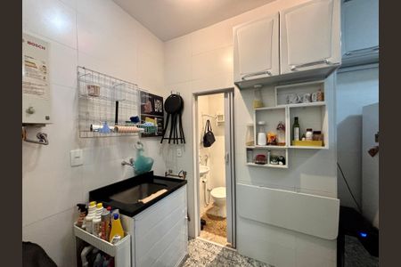 Apartamento à venda com 86m², 2 quartos e sem vaga Apartamento à venda com 86m², 2 quartos e sem vagaÁrea de serviço